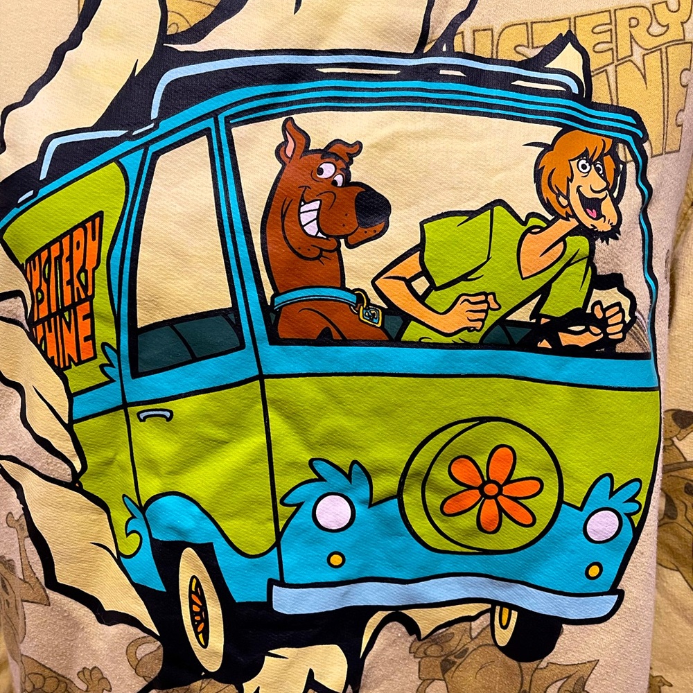SCOOBY-DOO Yellow Hoodie Size 15-17/XL Jr. Kangaroo Pocket Great Graphic EUC - Picture 12 of 12